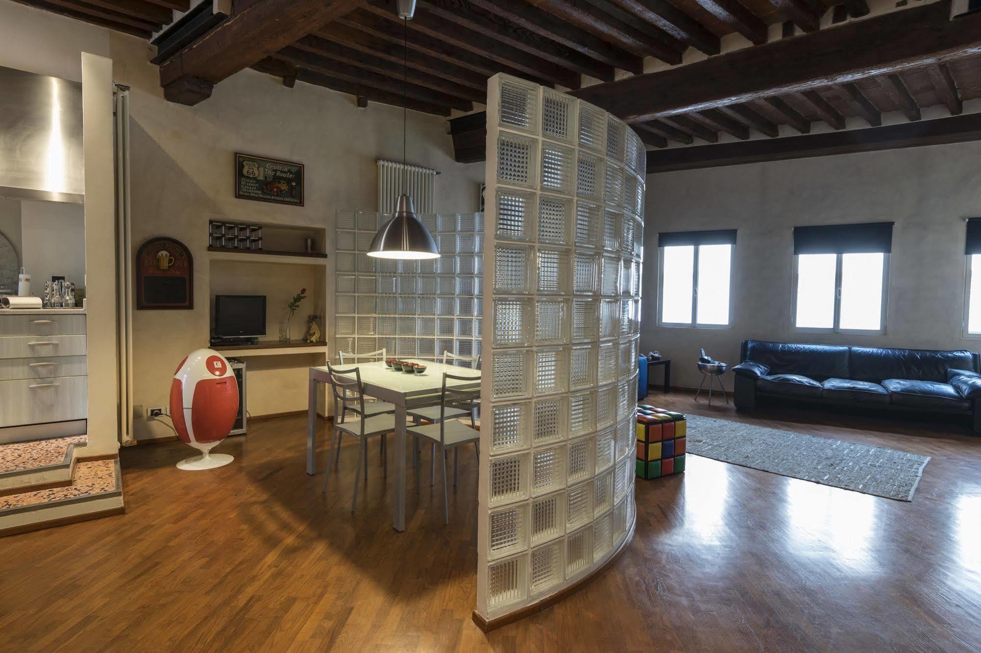 ルッカ A Palazzo Busdraghi Residenza D'Epoca Bed & Breakfast エクステリア 写真